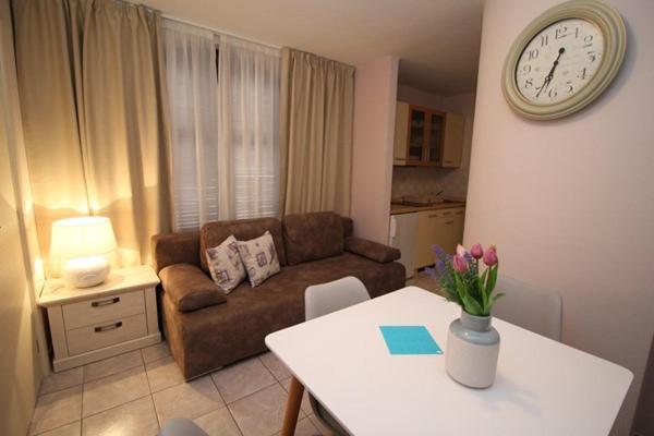 Ara-Ara Apartment บัชกา ภายนอก รูปภาพ